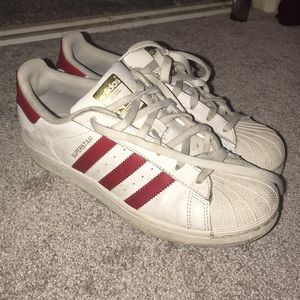 Adidas superstars